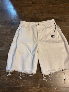 KBB by Kahlana Womens White Frayed Hem Denim Shorts Baggy Barrel Style Sz 8 NWT